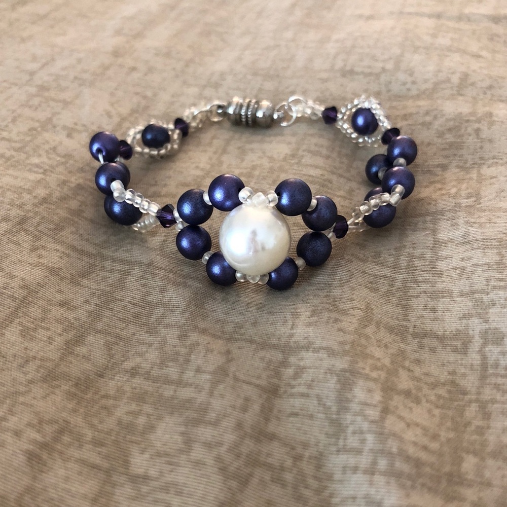 Beautiful purple faux pearl bracelet
